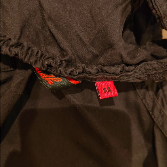 Women Black solid A-line dress with jacket - Picture 12 of 14